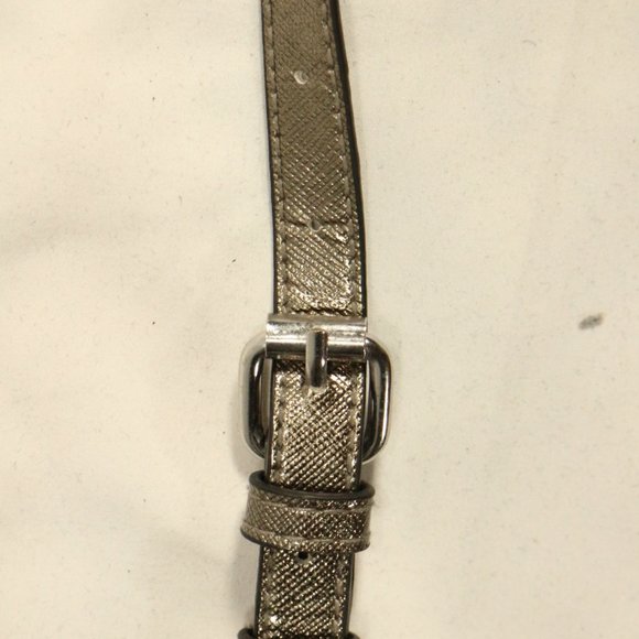 A NEW DAY Shiny Metallic Silver Patent Crossbody Camera Bag Purse - Picture 8 of 12